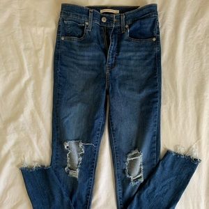 Ultra high rise skinny jeans.